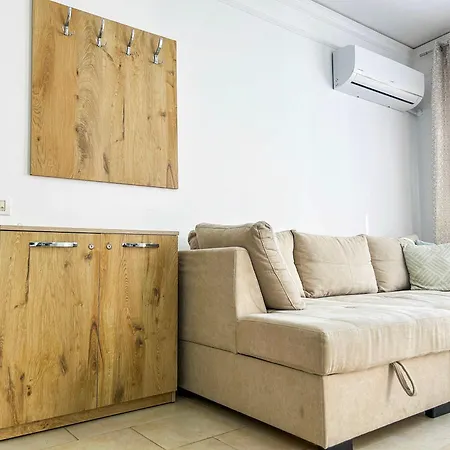 Riviera Glow B86 Apartamento *