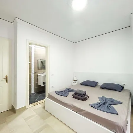 Riviera Glow B86 Apartamento *
