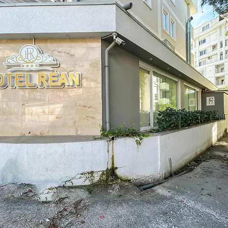 Riviera Glow B86 Golem (Tirana)