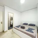 Riviera Glow B86 Apartament *