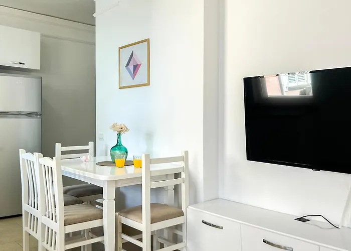 Riviera Glow B86 Апартаменты