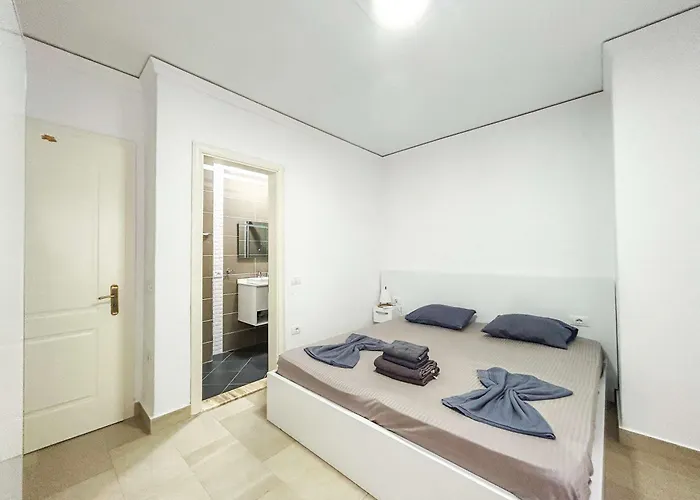 Riviera Glow B86 Апартаменты *